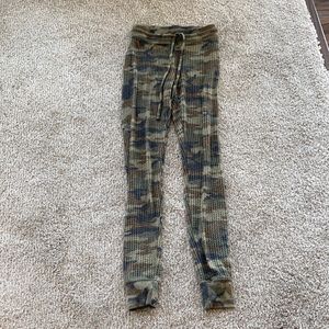 Brown and green camo joggers extremely soft